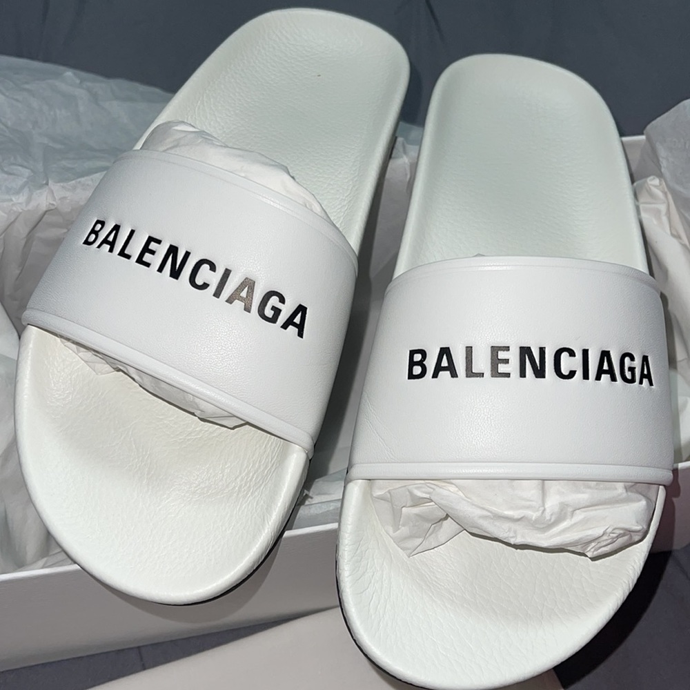 Brand new WALDO white BALENCIAGA slides size 39